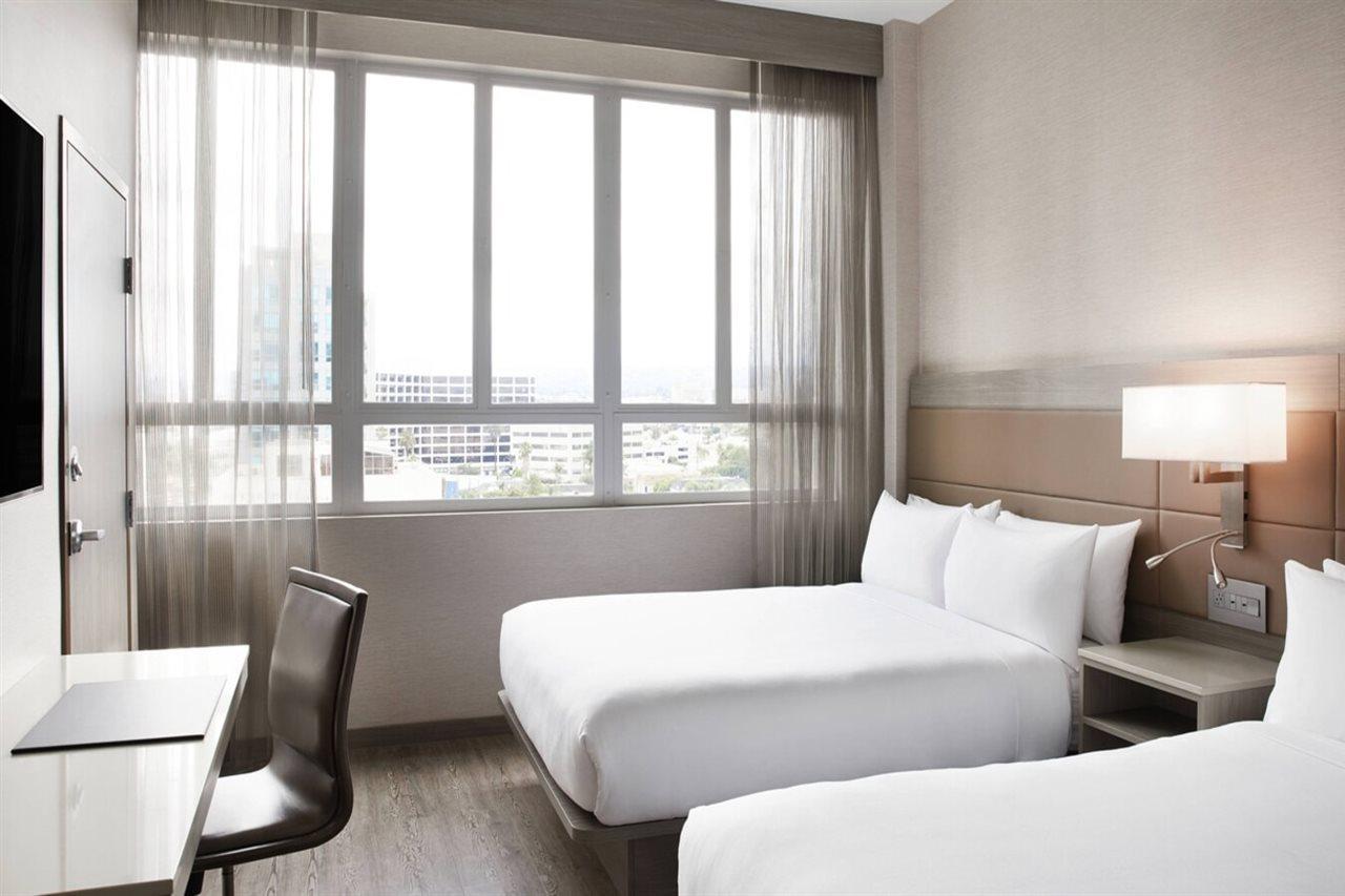 Ac By Marriott Beverly Hills Hotel Los Angeles