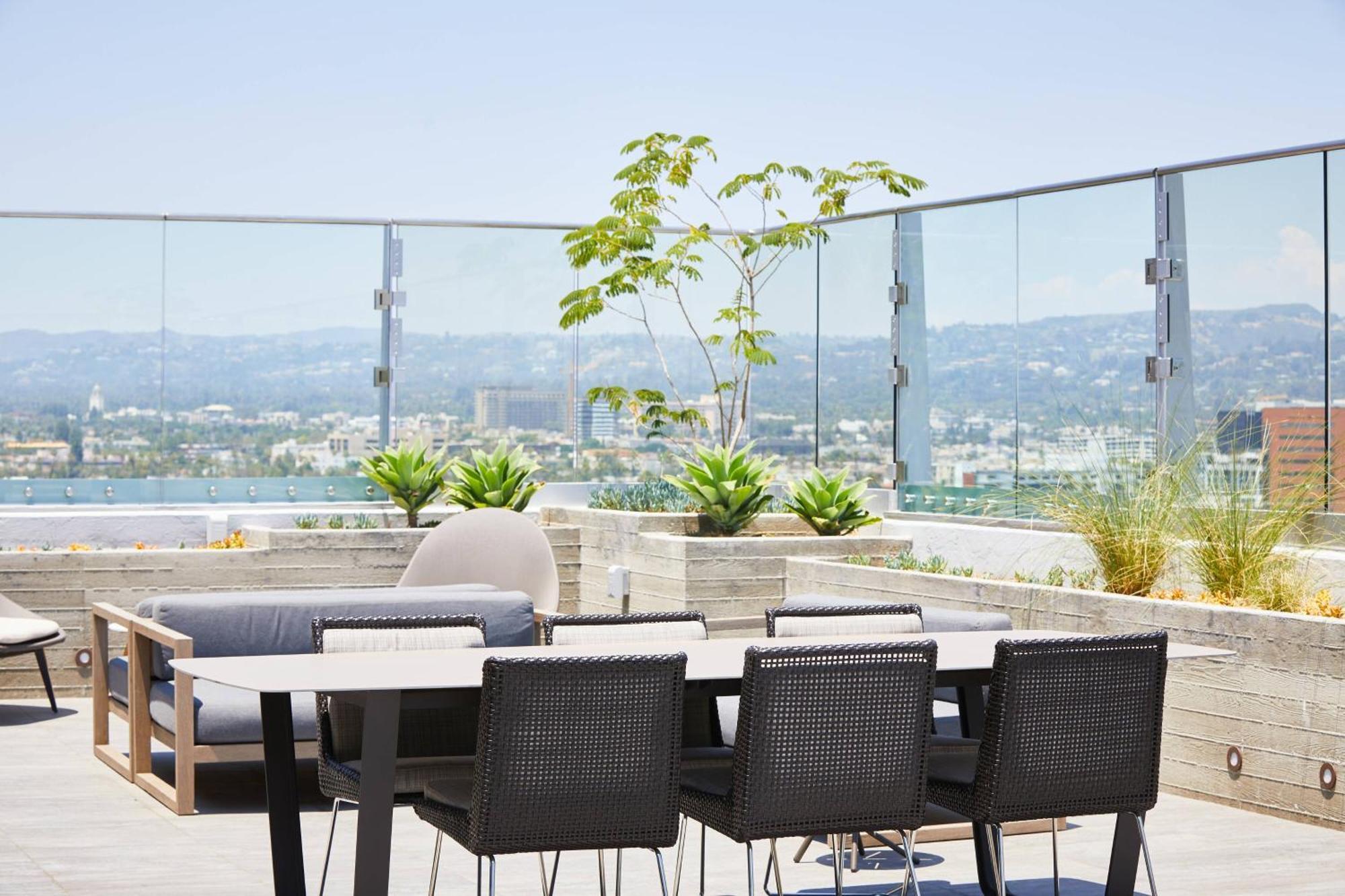 Ac By Marriott Beverly Hills Hotel 4*