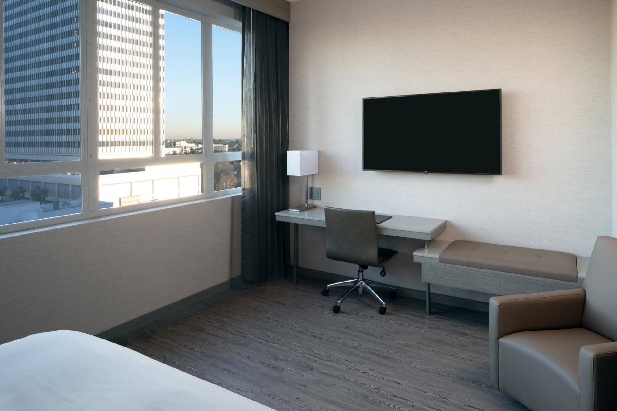 Ac By Marriott Beverly Hills Hotel 4*